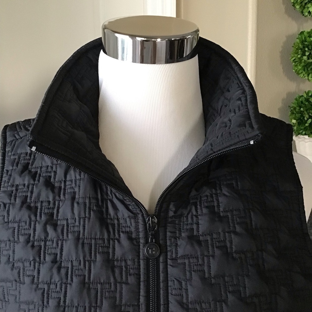 Vintage Tommy Hilfiger Quilted Vest Jacket MEDIUM Black Nylon Sleeveless TH Logo - Picture 7 of 16